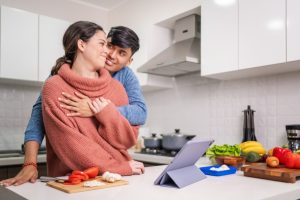 Voici comment cuisiner pour réduire votre consommation d’électricité cet hiver