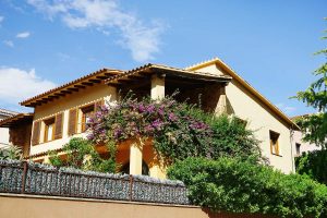 Maison mitoyenne ou maison individuelle quelle différence sur la facture