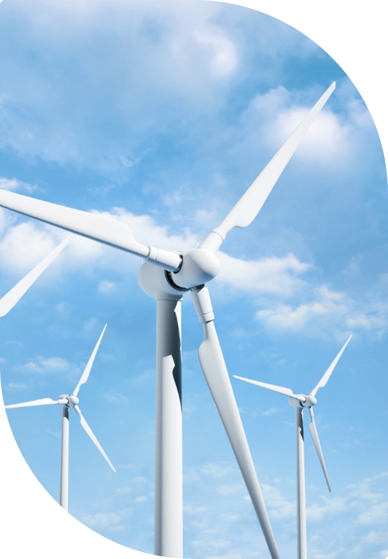 Eoliennes avec ciel bleu en fond