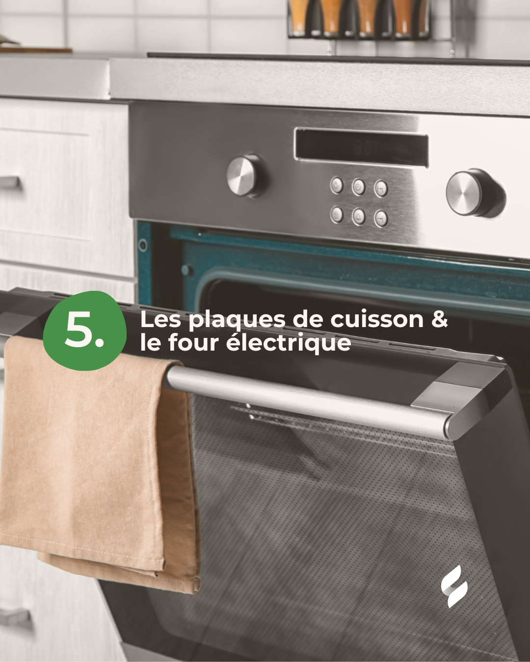 5. Plaques et four